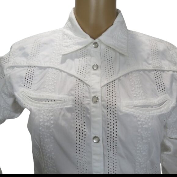 Roughrider Western Long Sleeve with Eyelet Design - Picture 3 of 6